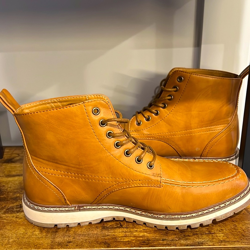 Hawke & Co Brown Leather Sierra Style Boots Size 13 & Memory Foam